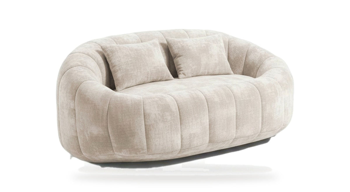 Canapé pouf 2 places en chenille, coloris beige crème, trois quarts avant, fond blanc