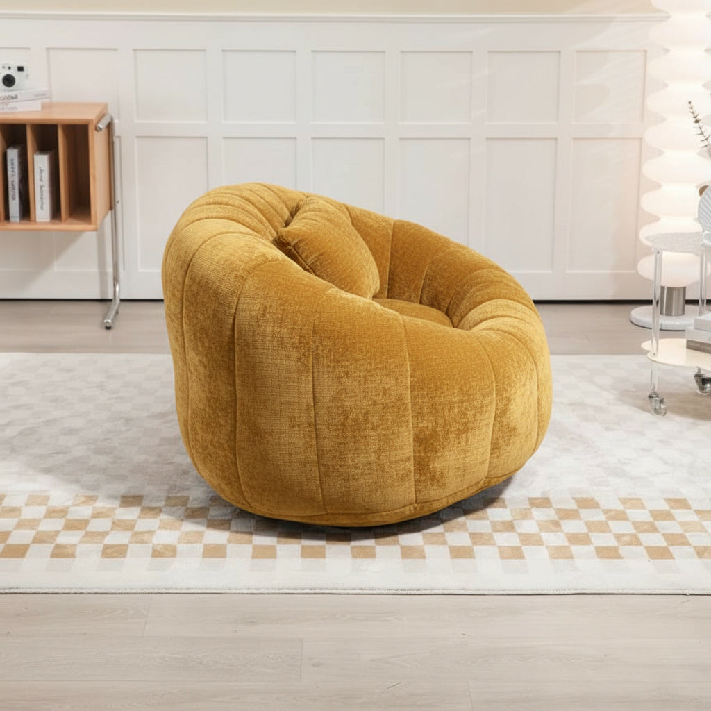 Canapé pouf 2 places en chenille, coloris jaune moutarde, en situation, trois quarts