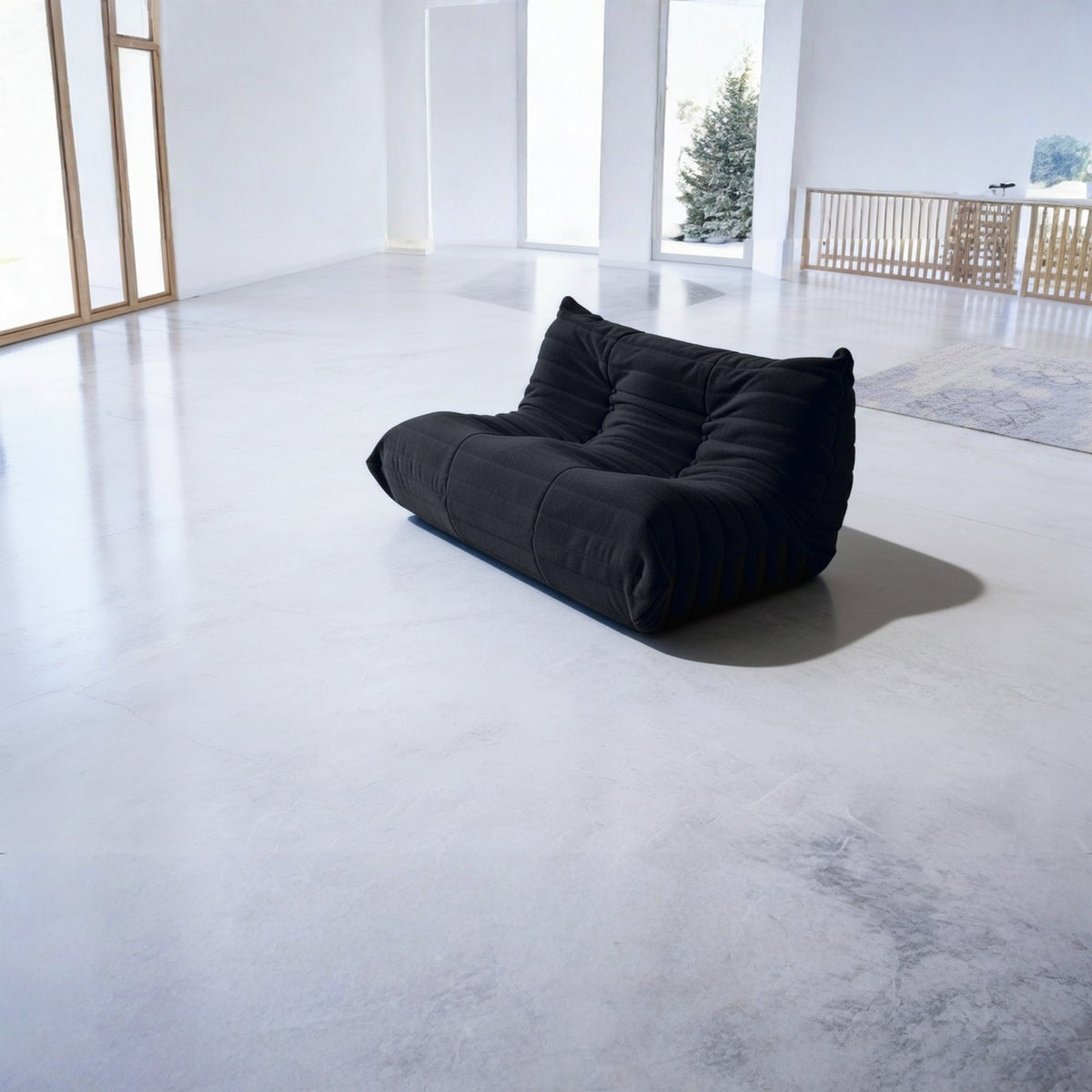 Canapé modulable bas 2 places, velours teddy noir charbon, en situation dans un intérieur