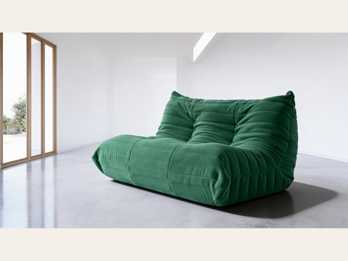 Canapé modulable bas 2 places, velours teddy vert sapin, en situation dans un intérieur