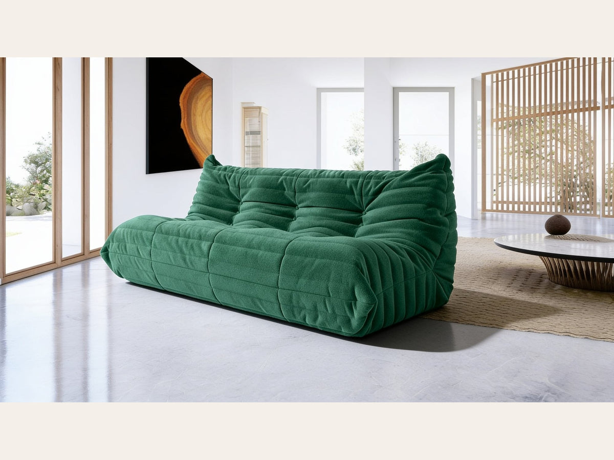Canapé modulable bas 3 places, velours teddy vert sapin, en situation dans un intérieur