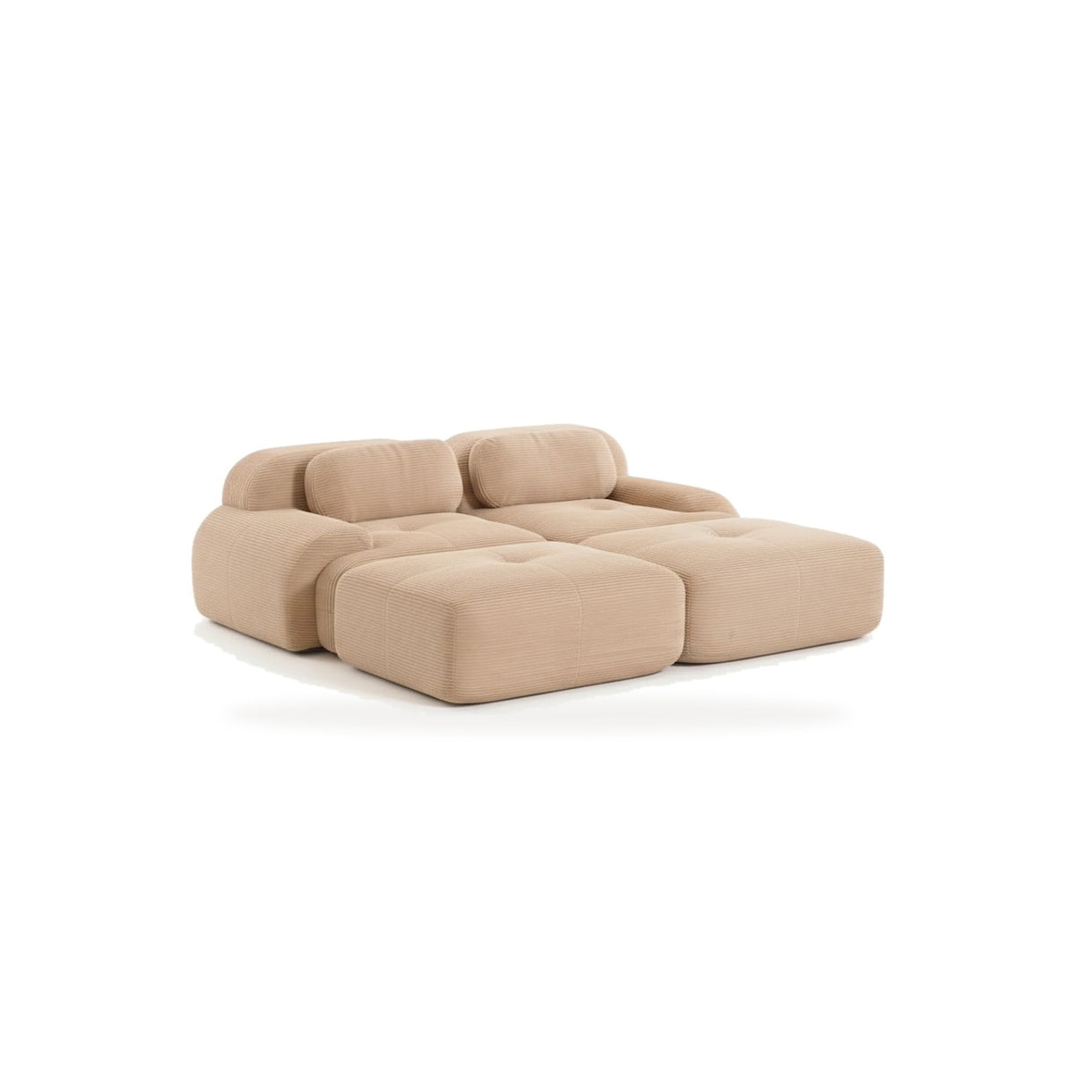 Canapé 2 places avec poufs beige, vue de face sur fond blanc