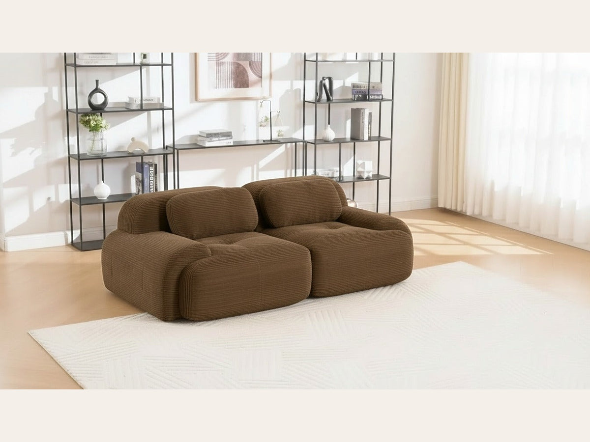 Canapé modulaire 2 places brun, de trois quarts dans un salon