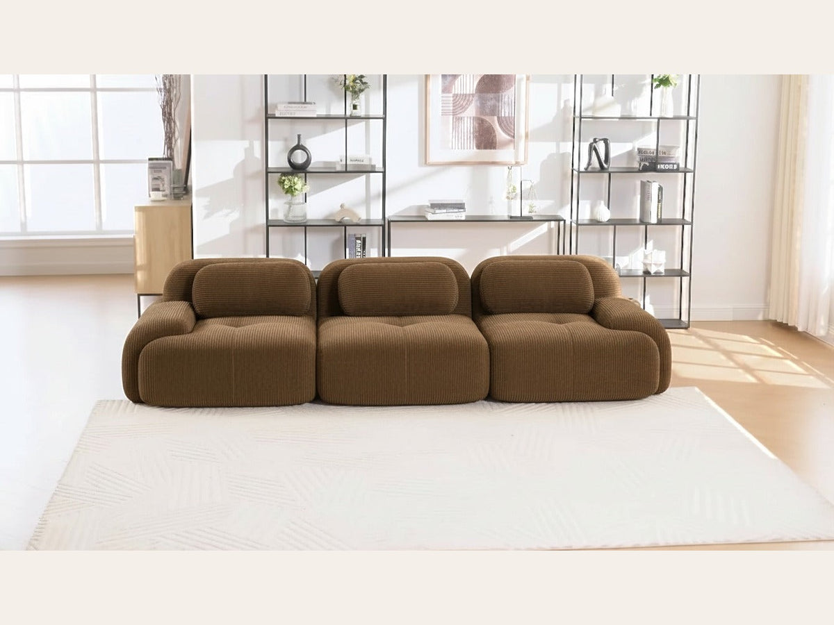 Canapé modulaire 3 places brun, de face dans un salon