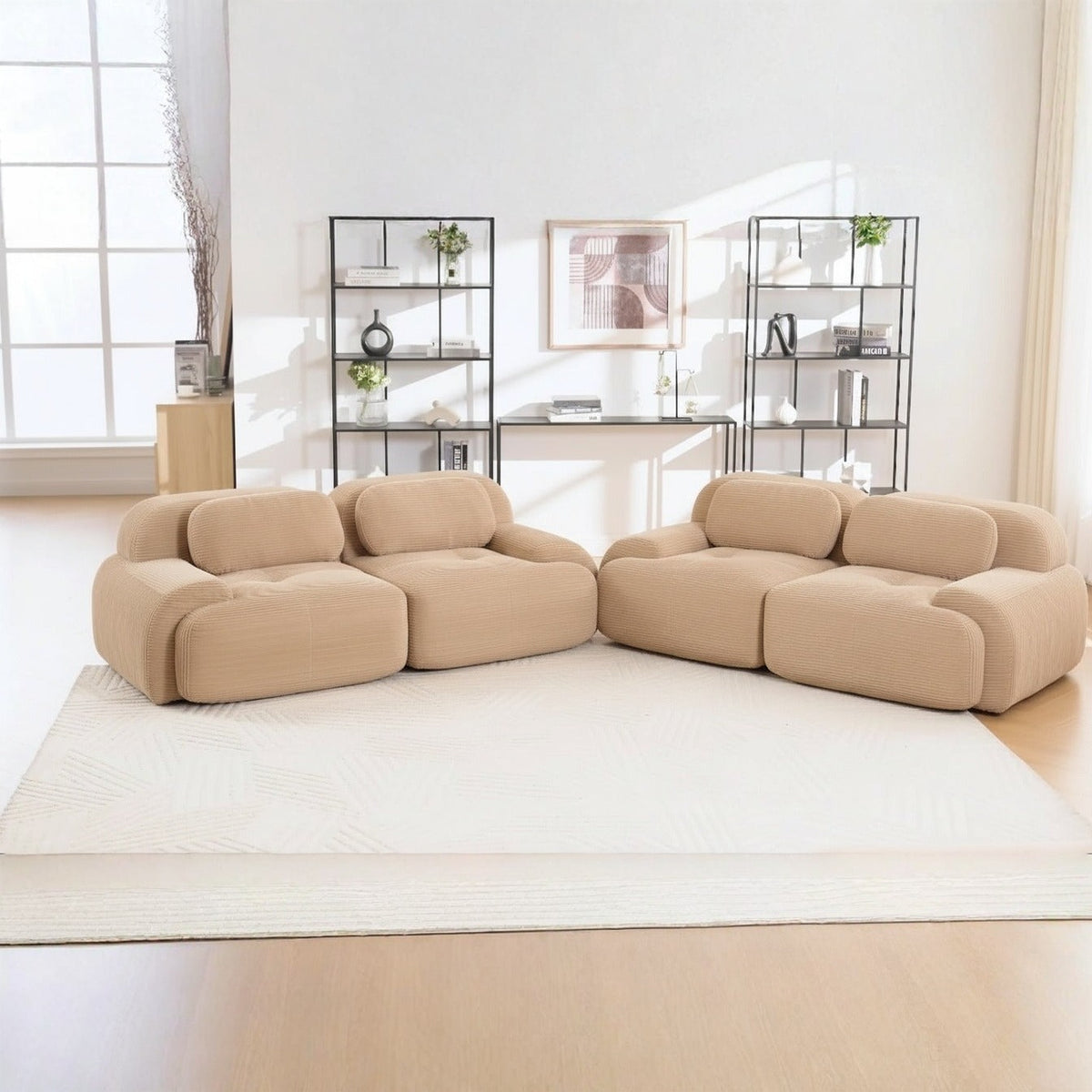 Salon velours côtelé beige, de face dans un salon