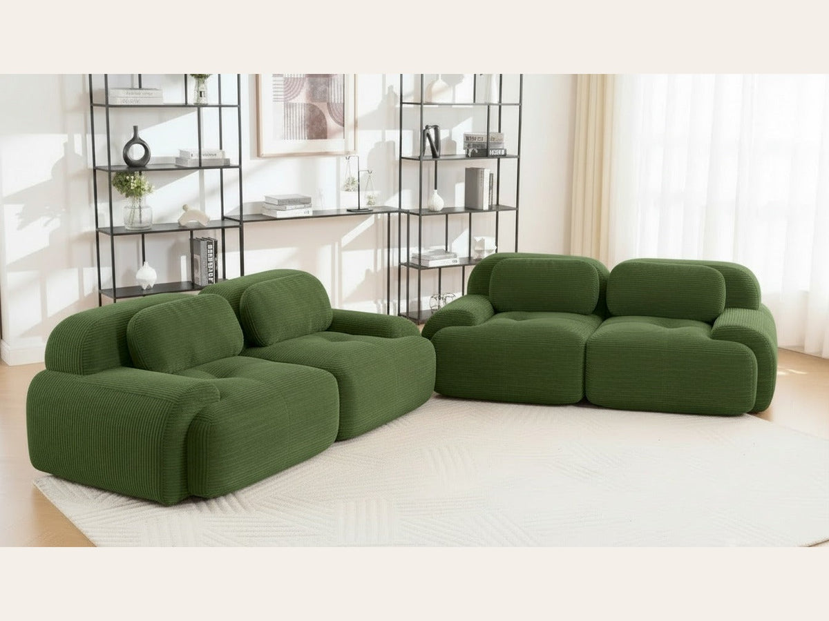 Salon velours côtelé vert, de trois quarts dans un salon