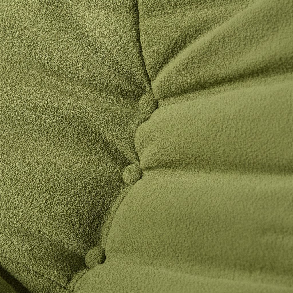 Pouf repose-pieds bas, gros plan sur le velours teddy vert olive